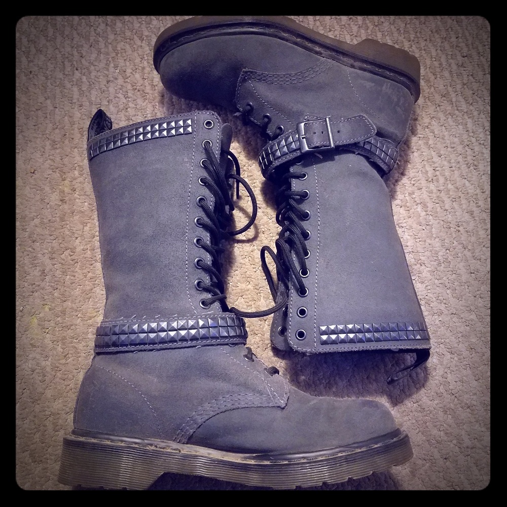 Doc Martens oiled suede JANICE boots size 39 collectors item! well-worn!